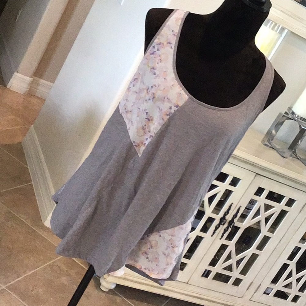 O’Neill tank, gray with floral patches, size large